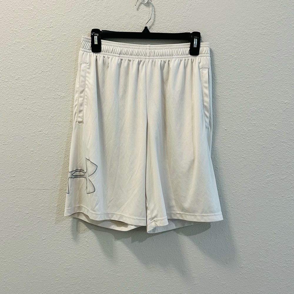 White Under Armour Heatgear Shorts - Picture 1 of 6